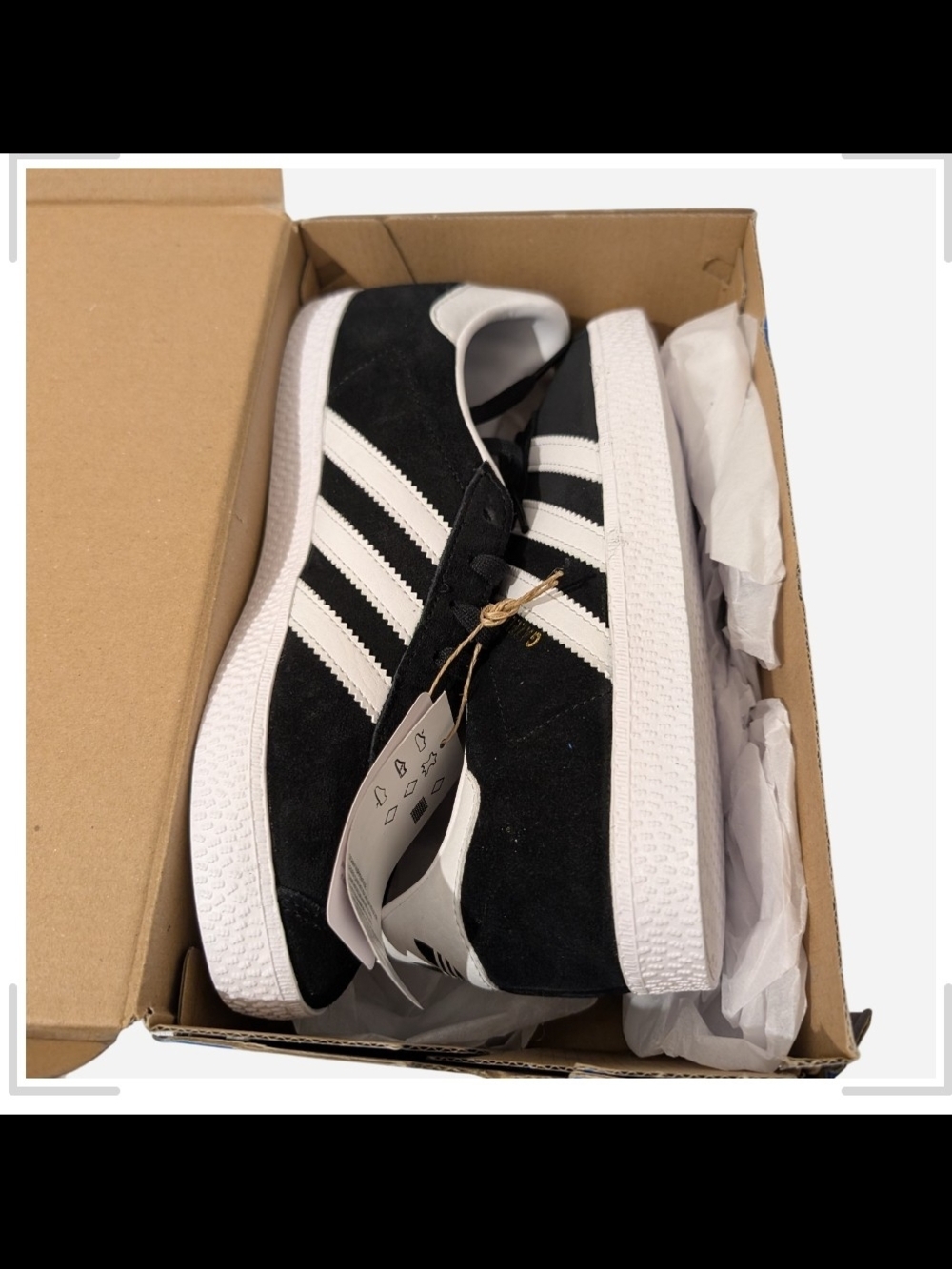 adidas Womens Black & White Classic Sneaker - Picture 5 of 9